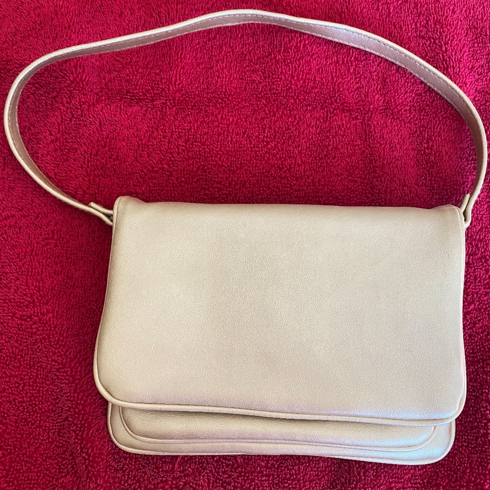 Gold clutch